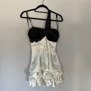 One shoulder Strap Dress